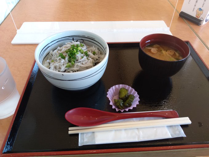 マリンタウンの朝食